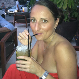 hugs_75's profile picture. 