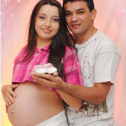 Feliz, casada com Josenildo Sousa e esperando meu presente de Deus...Clarisse!!!