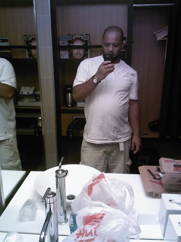 claycourtstray's profile picture. fu fu free round here