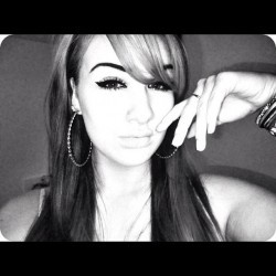 karonavrtramel Profile Picture