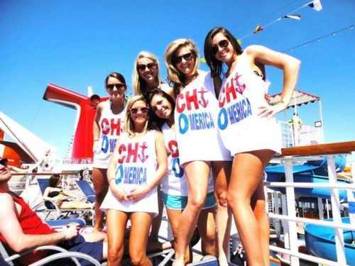 JNovaaa's profile picture. Junior at UTC. CHI O XO