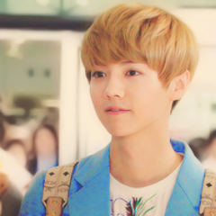 We Are One! Exo-M luhan. `[ Just bot not real ]. | follow me if you want to talk with me ♥ .,#QK_FAM 
หัวสมองไม่ดีเท่าหน้าตา (  ' ∀ '  )