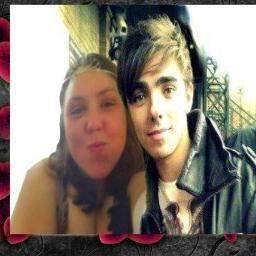 my name is emma scott i am dating @Nathan_SykesTW