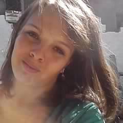 Nunca ame tudo que é belo, mas faça belo tudo que você ama, pois o importante na vida não é termos tudo que amamos e sim amarmos tudo que temos!!!