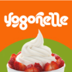Rede Yogonelle com frozen yogurt nos sabores natural e o de frutas vermelhas, com coberturas de Brasília.