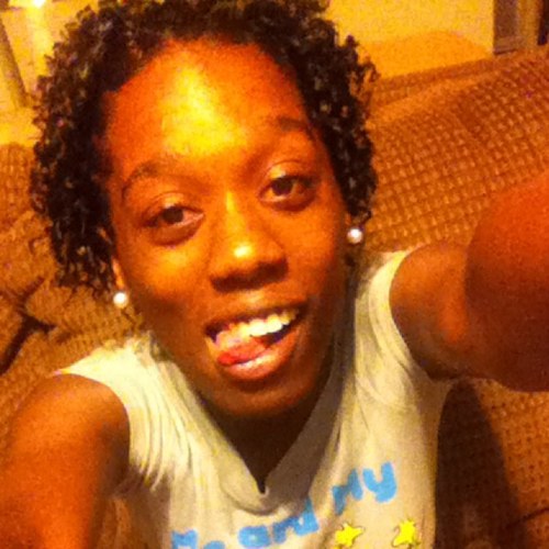 da name Yawanna , if ya say it say RiGHT hoe ! ion like to talk much ' so follow me . ill follow bck ✌