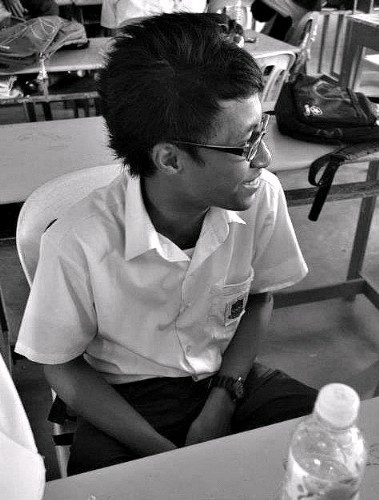 AhmadImranNajmi's profile picture. Imran Najmi / 15 PMR =__= Btw Wish Me Luck ;D / Kajang / Nurul Siti Amirah Kurus :p  / One Thing Add Me At Facebook :D !  http://t.co/aPG6Y3pwgf