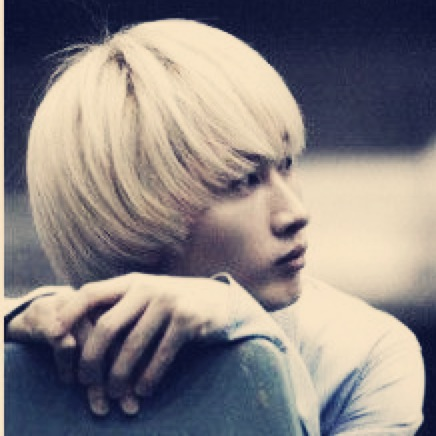 ＊SUPERJUNIOR宝石美男イヒョクチェbot(not real)
＊follow→@  byebye→block
＊BL/R18/DM対応

みんなを癒すよ(●･･●)

20120715〜