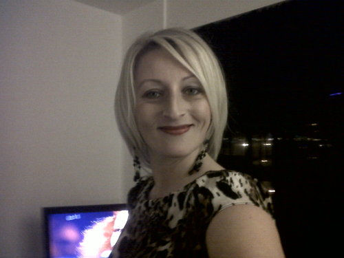 lisamorrow1983's profile picture. 