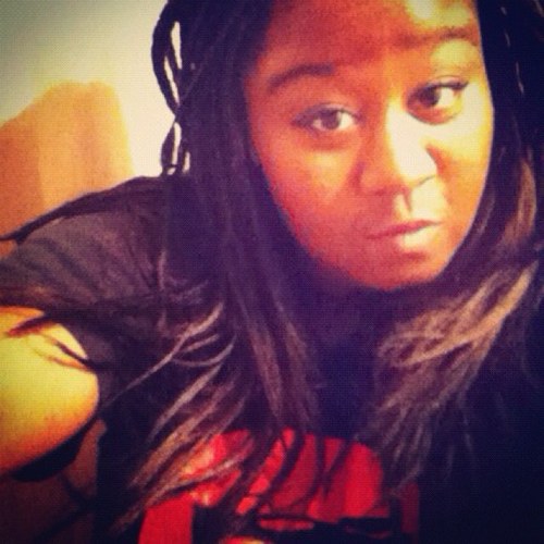 california chic• #teamiHustle• married to @blackveni •wanna know more hit me up ;)