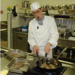 OOPSiTwotted's profile picture. 