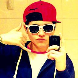 hello my name is I'm from chile joaquin I have 16 years'm belieber and directioner boy boy and follow me follow me follow you PLIS ONE DIRECTION