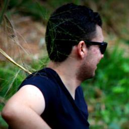 Sou mais conhecido por um apelido,corinthiano nato,analista de rh,
 apaixonado por musica,games antigos,casado e pai de gatos.