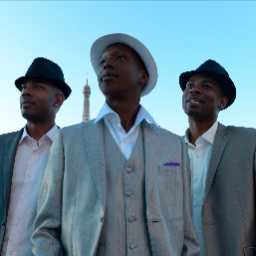 http://t.co/ZF2Mcxgb5S
La #musique des MBB est enjouée et entraînante. Elle inspire la positivité et dégage de l’énergie.
#music #funk