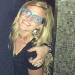 shannyrichmond's profile picture. i make invitations. i bake cupcakes. i take pictures. you want me at your party.