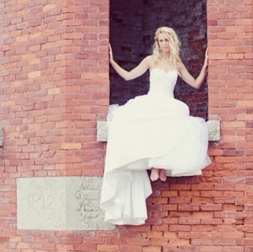 To follow my photography follow: @find_JH
To follow my life tweets follow me: @jenniferhopper