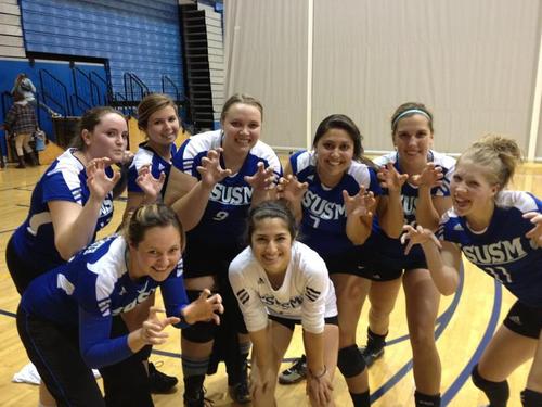 CSUSM Womens Club Volleyball...Go Cougars!