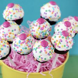 My_Cake_Pops's profile picture. Check out All the Cake Pops you can imagine, recipes, ideas and photos.