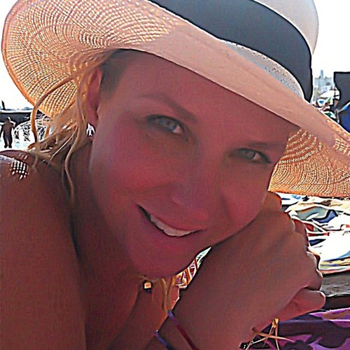 Maria_Wiik's profile picture. I am Maria Wiik. Mummy of 1. Friend of many wonderful friends. HR Manager in retail business. You can find me here and at Facebook & LinkedIn.