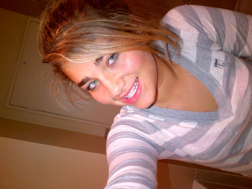 ....Well What can I say about My self! Hmm...Well I'm Very Bubbly And Happy! And Well a bit Cheeky! Xx Lotsa Lovies!