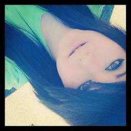 OceanTideEyes's profile picture. I find beauty and feminism in the morbid.