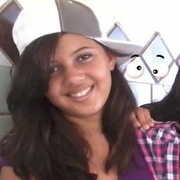Eu que vivo com α cαbeçα nα luα, com músicα no ouvido e corαção nα bocα :)
eu sou meninα e mulher, eu sei muito bem o que quero .