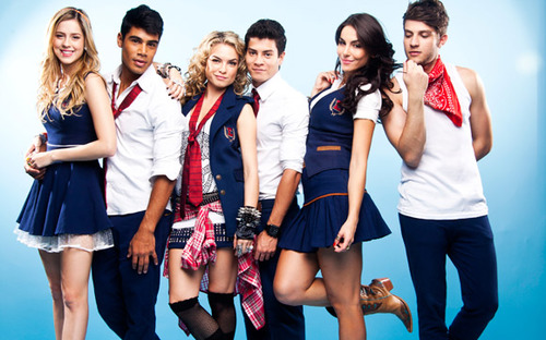 Eu Sou Rebelde é Você? Donas: @_yasmanso @vitoriafortuna e @CarolFLinhares Oficializado: @anaterrablanco @EstrelaBlanco @UllyLages @Lua_Blanco @Aguiarthur