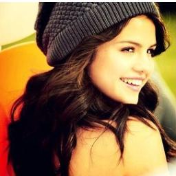 Selenaticas de corazón. No importa lo que digan, no devolveré la cuenta.