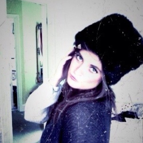 julietturner2's profile picture. Aspiring sesquipedalian.