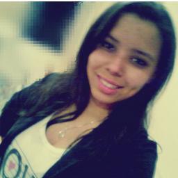 O mundo é real, as pessoas que são falsas /@Mayraaa_35 é minha leitin azedo hehe, o  @New_PRodigy meu negô safadô 66', e a @_vampieta é minha vaquiinha ;p