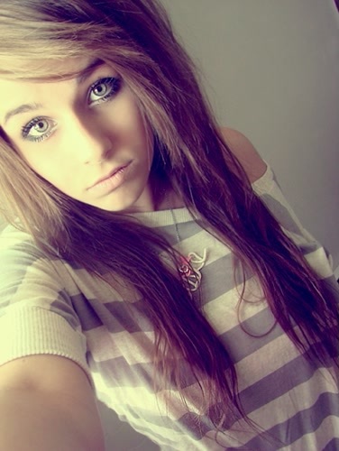 Tengo 15 años, soy super Timida, buena amiga de mis amigos, no soy perfecta, me gustan los Americanos*-* El? MI VIDA♥Justin Bieber♥ForeverBelieber~