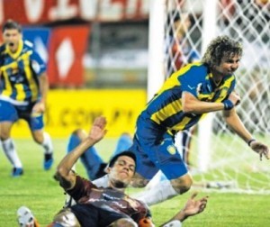 Fans de Juan Lolo Abente, jugador del Sportivo Luqueño #LOLO21