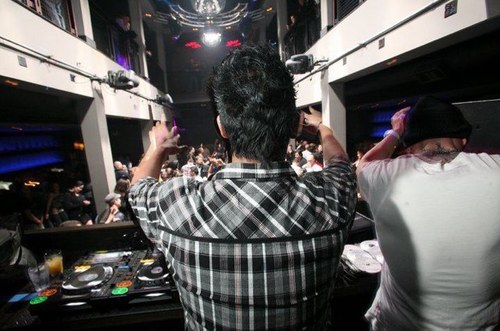 DjCrizR's profile picture. 