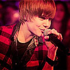 Hey, Principe!Levante a cabeça ,se não vai cair a coroa!JB,DEMI,SEL,MILEY,RBR :]
