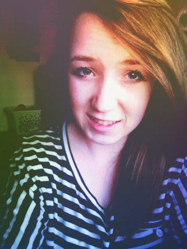 kaylanstone's profile picture. pin:28F66FAA just your favorite midget. Show some love & tap that follow button