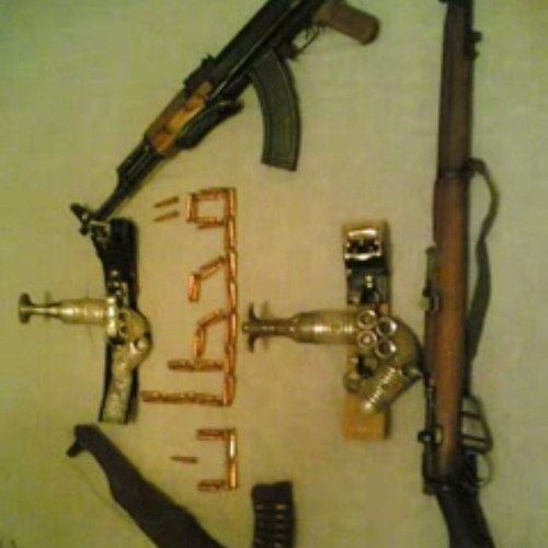 ﯾـــوم ΙﻟﻗﺑΙﯾل ﺑﯾن طاعن ومطعون.ﻟي ﻋـــزوﺗن ﻣﻧﮪΙ ﺗﮪΙب ΙﻟﻋزΙوي..ﻟΙ ﯙﺳع ΙﻟﻣﯾدΙن ﻟرﻣΙح ﯙﺳــهوم..رﺑﻋي قحطان@.ﻣﺧﻟﻓﯾن ﺂﻟﮪقاوي..