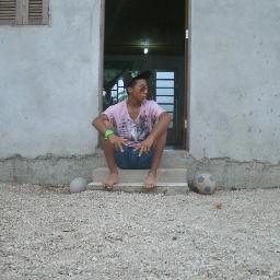 dericksoares7's profile picture. 