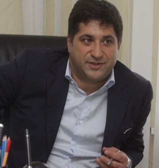 Генеральный директор ОАО Севкавэлектроремонт , Уполномоченный по защите прав предпринимателей Ростовской области, болельщик СКА ( Ростов -на-Дону)