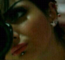 تغريداتي لا تعبر عن حالتي المزاجية بل مجرد سطور أعجبتني ;) وربما يحتاجها غيري ;* Follow me & enjoy