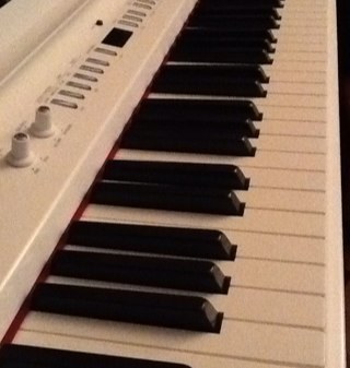 larrehell's profile picture. 