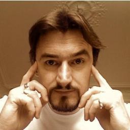 Creative writer, fascinated by all things science, space and generally 'out there' since he was a kid. Author of 'The Visor'.