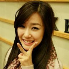fiffany_snsd's profile picture. smtown 
its me real tiffany 
luv u