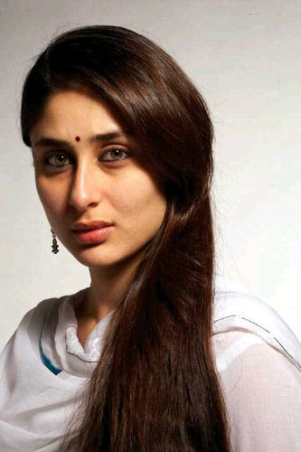 Official twitter page of kareena kapoor.