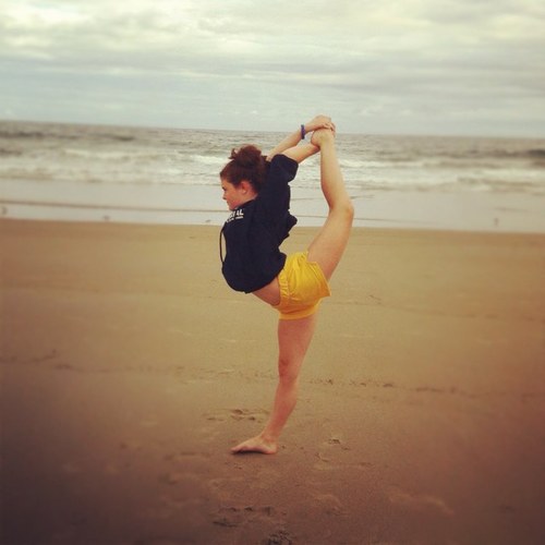 Cheerleader at Cheer Factor All Stars (: kik me: morgan_saccone