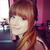 I love Bella Thorne. She is my favorit singer,model,actress,danser and person. Ones A Bellarina Always A Bellarina. Love you.