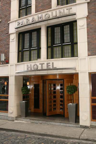 Boutique Hotel located in Dublin's famous Temple Bar,Paramount Hotel is one of the city's most trendy and cosmopolitan hotels.