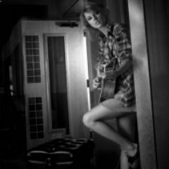 Fonte Nº 1 sobre as Unreleased Songs da diva @taylorswift13 no Brasil. Dona: @AFearlessGirl13.