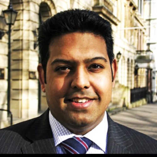 Chartered Certified Accountant and Graduate Gemologist (GIA GG)