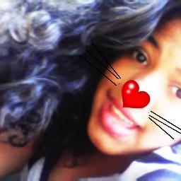 Hi, my name is pamela ,I have 14 years,I live in Brazil,i love Justin Bieber,I am a belieber forever!!!!