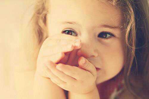 I'm Veronica Dawn Bennett. I'm 2 Years Old. My Mommy Is, @AgentSkyeSkye. :) You Should Follow Her. My Nicknames Are, Ronnie And Vera. ^_^